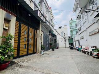 Bán nhà 3 tầng, ngay chợ hiệp bình, 52m2, hẻm xe hơi, giá 6,4 tỷ bớt lộc