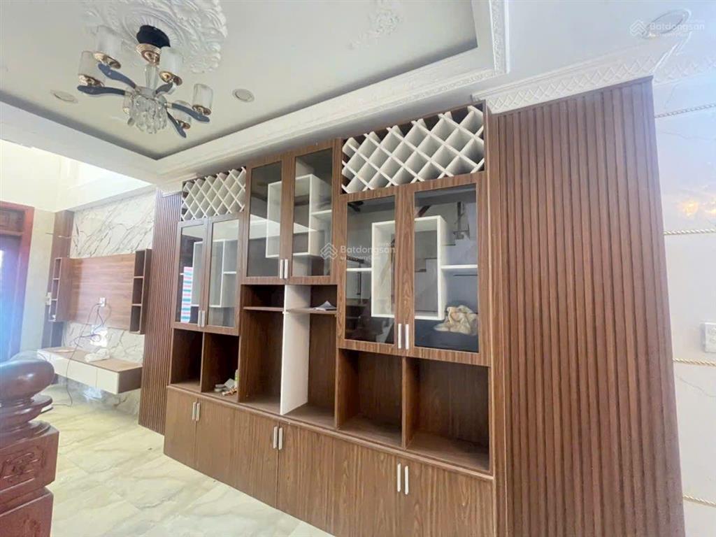 60m², đ. trước nhà 8m, 1/phạm văn đồng 8ty950