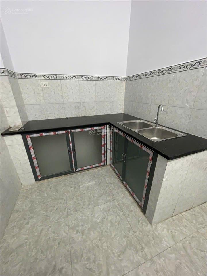 Nhà sổ chung khách cần  ạ. 51m21tỷ9 hẻm oki