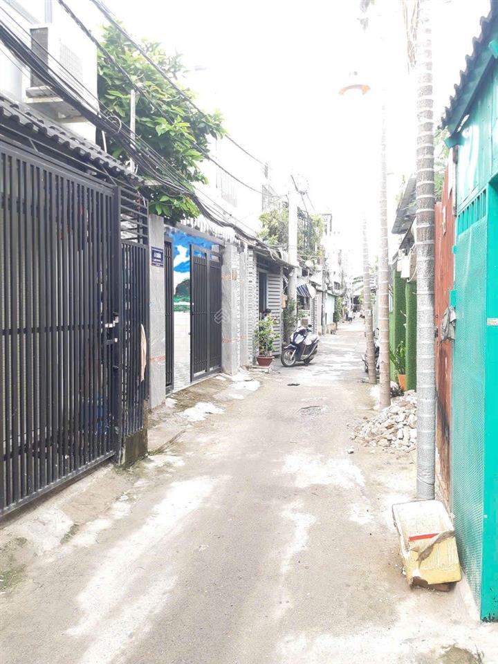 Bán nhà 1 lầu, ngay chợ hiệp bình, 90m2, hẻm xe hơi, giá 6.5 tỷ