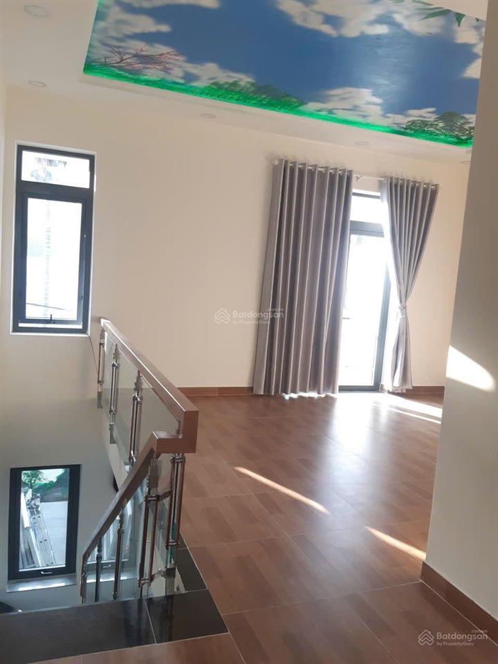 Bán nhà 1 lầu, ngay chợ hiệp bình, 90m2, hẻm xe hơi, giá 6.5 tỷ