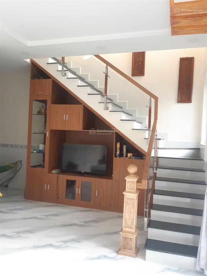 Bán nhà 1 lầu, ngay chợ hiệp bình, 90m2, hẻm xe hơi, giá 6.5 tỷ
