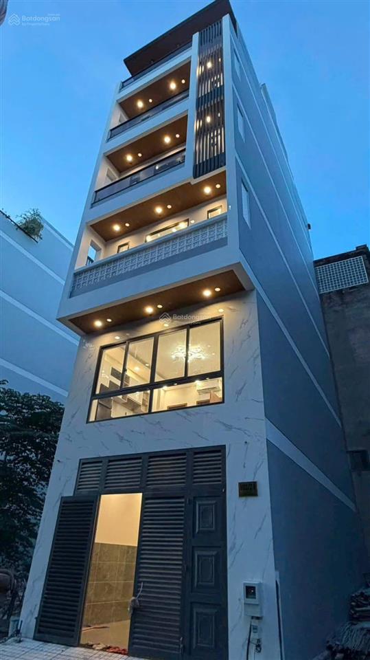 Đất 60m2 sổ hồng riêng xây dựng tự do, ngay khu phức hợp lacasa hoàng quốc việt q7. giá chỉ 7 tỷ