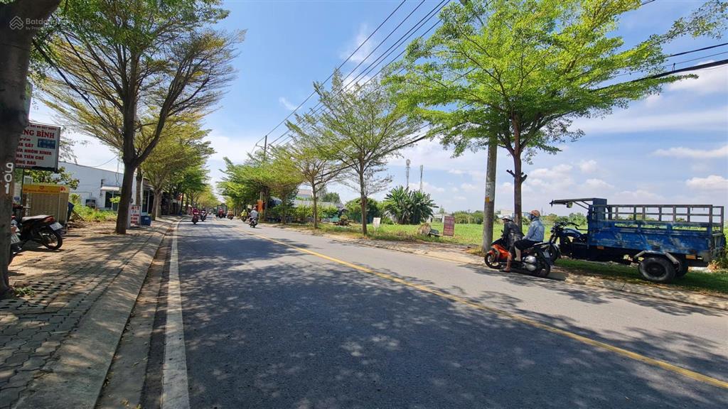 Đất thổ cư mặt tiền đường nguyễn văn tạo, ngang 6m dài 42m , giá 9 tỷ