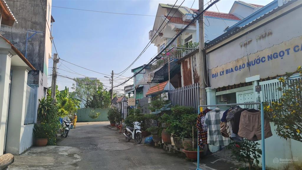 Đất đẹp 5x20m vuông vức, full thổ cư xây dựng ngay, hẻm xe hơi vào thoải mái