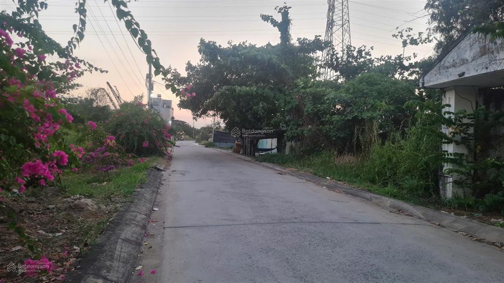 Đất thổ cư dt 15x30m view trực diện ra sông mương chuối, giá 37tr/m2