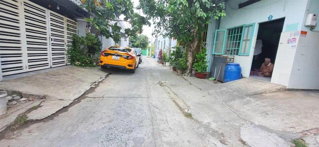 Đất thổ cư 5x17m hẻm xe hơi giá chỉ 2.5 tỷ nhà bè