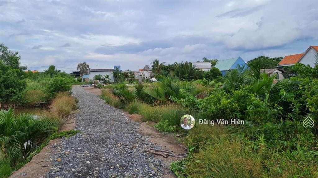 Bán gấp lô đất 1000m2 xã hiệp phước giá 2.5 tỷ vị trí đẹp gần đường chính nguyễn văn tạo