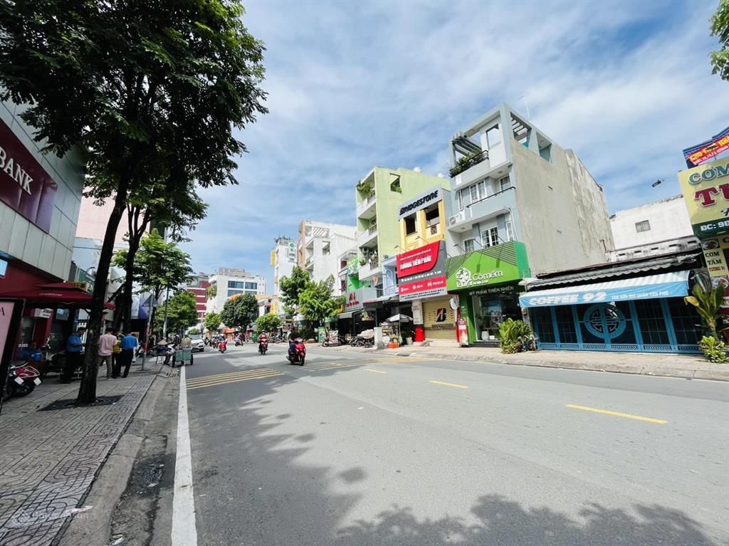 Bán nhà mặt tiền tân sơn nhì (4x19.4m) 1 lầu  giá 17.5 tỷ  tân phú