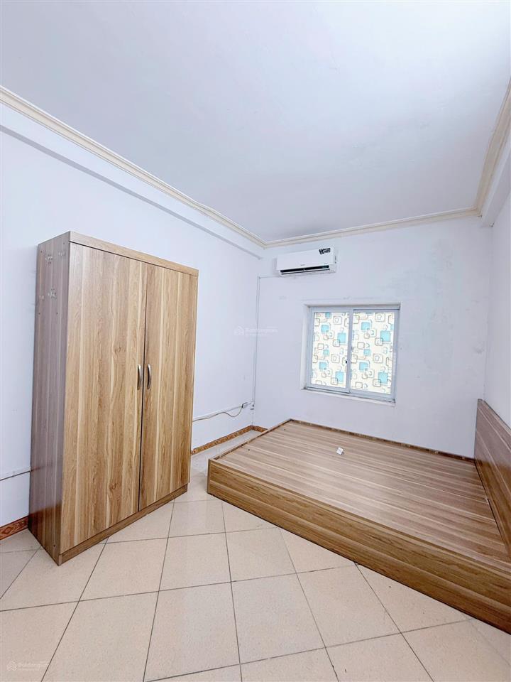 Cho thuê phòng khép kín 25m2 thịnh liệt,trương định ngay sát mặt đường kđt đồng tàu không chungchủ