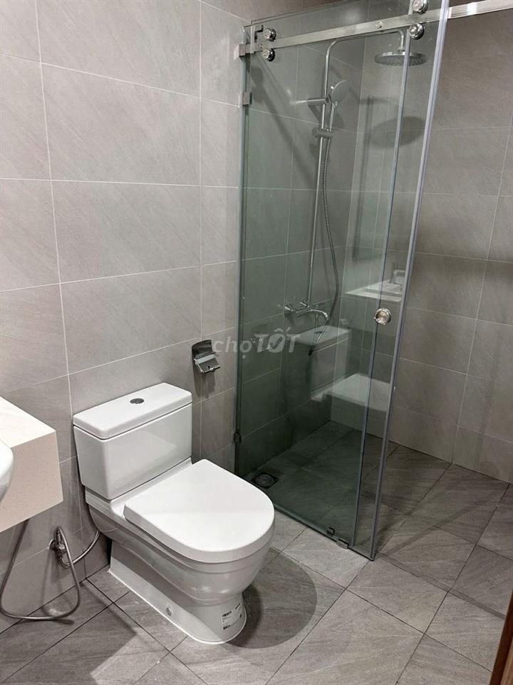 Cho thuê 2PN2WC 7tr MT eastmark p.Long trường
