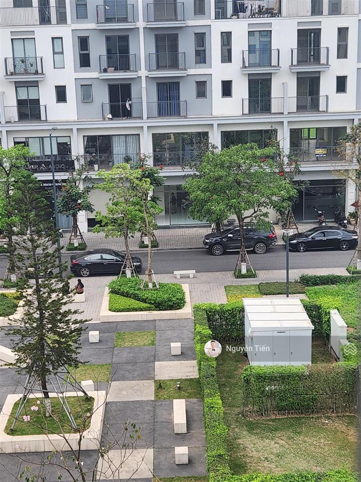 Bán nhanh căn shophouse góc 130m2 3 mặt đường đang cho thuê 60tr/tháng