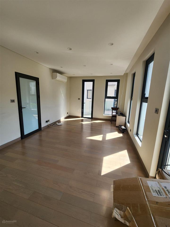 Bán căn shophouse góc 130m2 ngay cạnh chung cư dễ kinh doanh