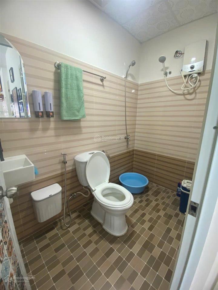 Bán căn hộ hoàng quân 59m2 xây dựng tầng trung giá 2.050 tỷ