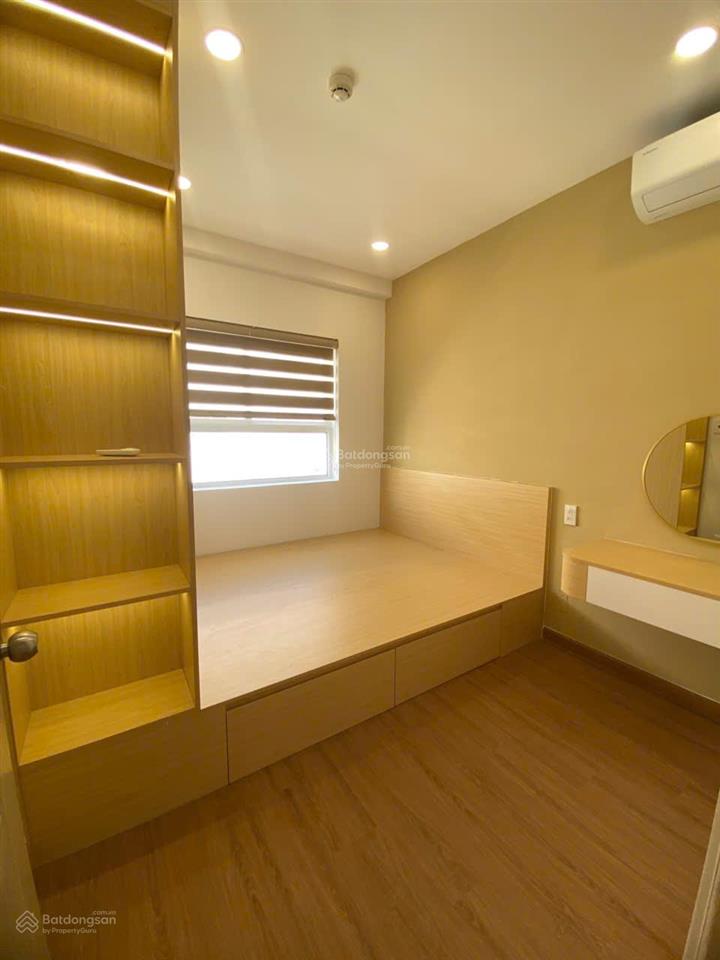 Bán căn hộ khối a2 tầng cao view xéo biển  full nội thất cao cấp giá chỉ 2,2 tỷ