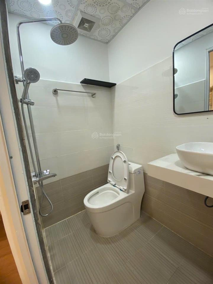 Cho thuê căn hộ hoàng quân nha trang  2pn, 2wc  view xéo biển. full nội thất mới