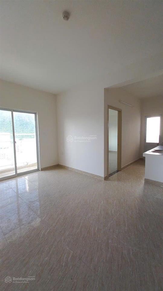 Cho thuê căn hộ 2pn hoàng quân nha trang. chỉ 5.5 triệu/ tháng, view thoáng mát