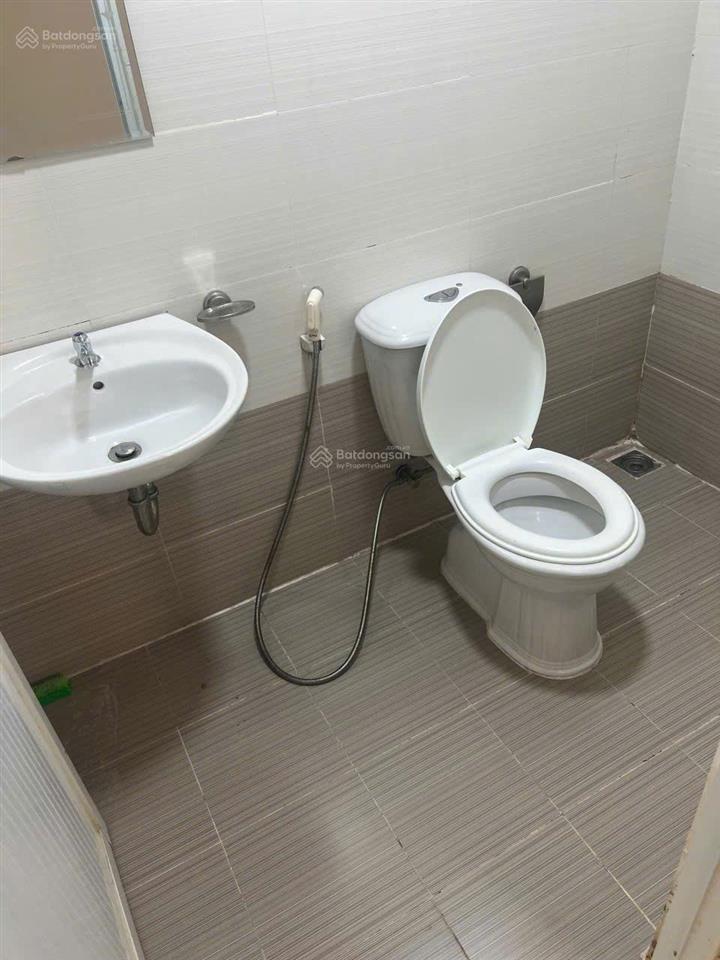 Cho thuê căn hộ 2pn hoàng quân nha trang. chỉ 5.5 triệu/ tháng, view thoáng mát