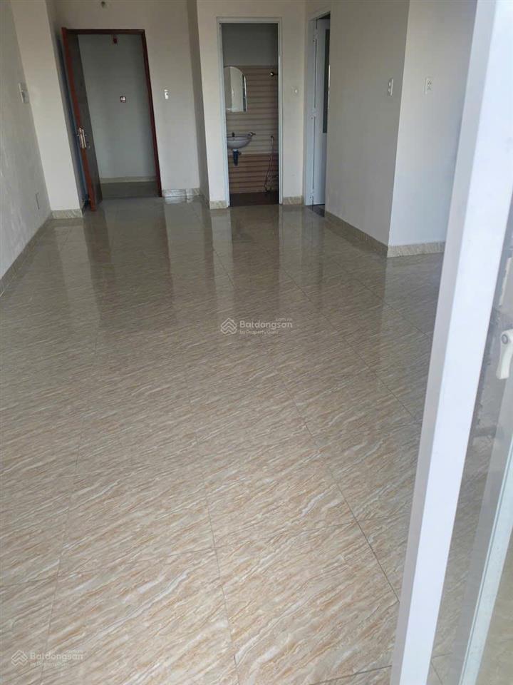 Cho thuê căn hộ 2pn hoàng quân nha trang. chỉ 5.5 triệu/ tháng, view thoáng mát