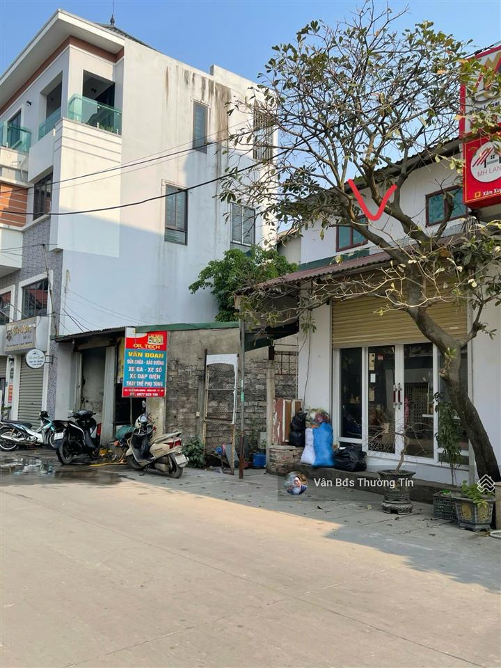 Bán lô đất đẹp tặng nhà hồng vân thường tín  dt 41,7m2 mt4.8m giá 135 triệu.m2