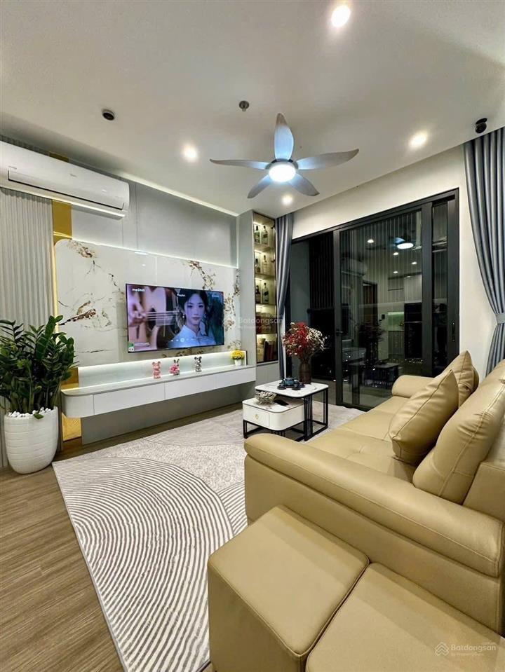 Bán căn hộ 116m2 3pn giá 7,4 tỷ nội thất mới