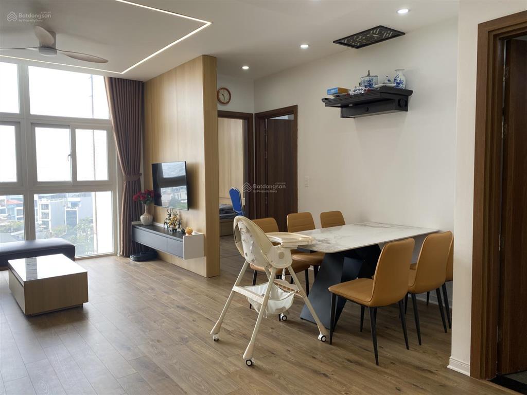 Bán căn 2pn2vs tòa usilk, nhà đẹp, sẵn lot oto, sổ lâu dài, giá 5,55 tỷ.