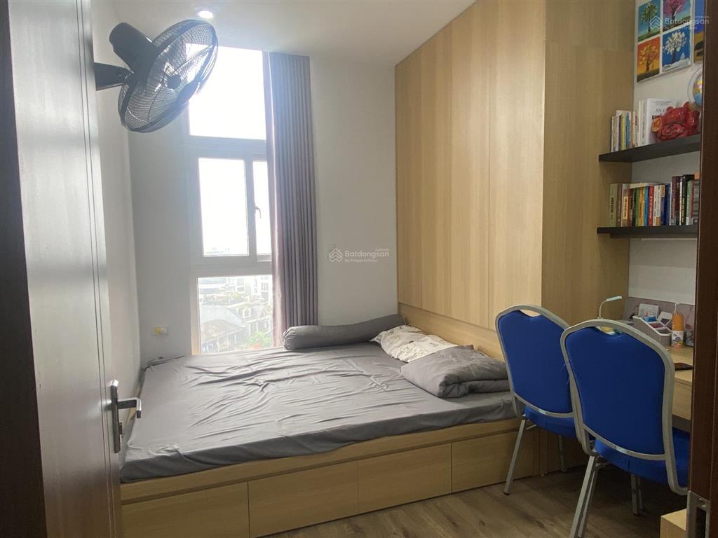 Bán căn 2pn2vs tòa usilk, nhà đẹp, sẵn lot oto, sổ lâu dài, giá 5,55 tỷ.