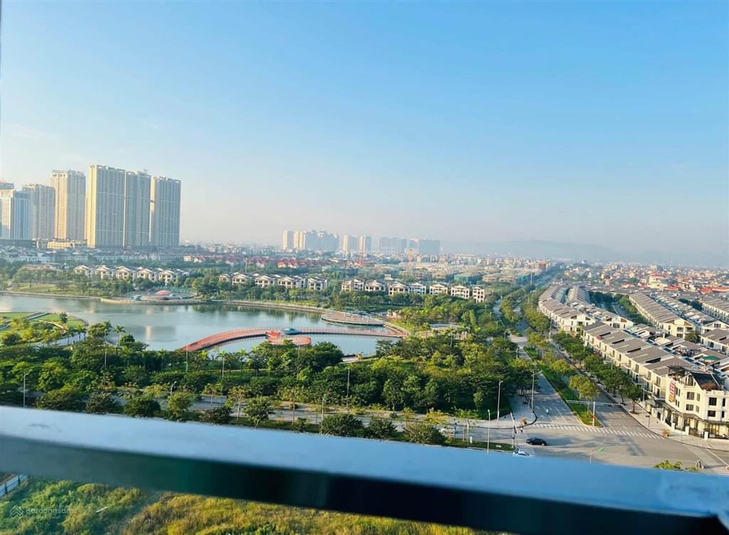Bán gấp căn hộ 74m2 (2pn2vs) bc view hồ, giá 5,4 tỷ
