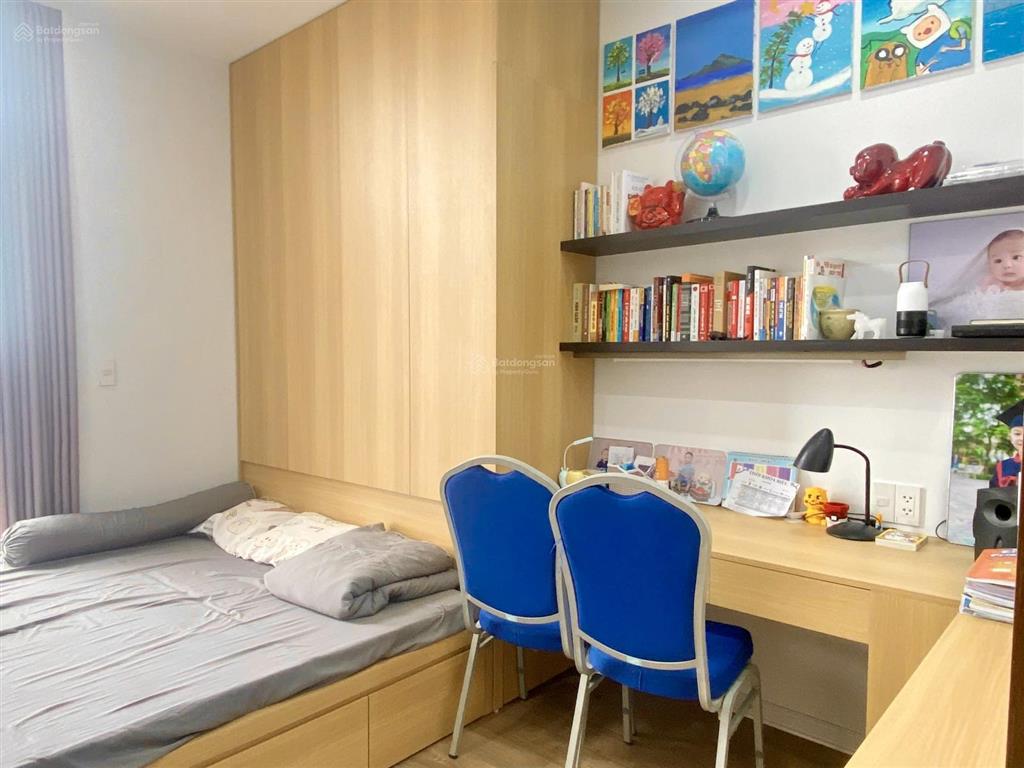 Bán căn 2pn2vs tòa usilk, nhà đẹp, sẵn lot oto, sổ lâu dài, giá 4,85 tỷ (giá hời)