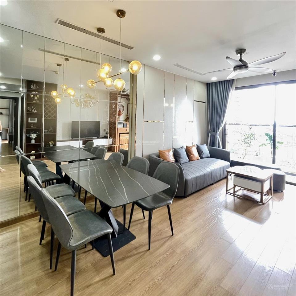 Bán gấp căn hộ 74m2 (2pn2vs) giá 5 tỷ, bc view hồ tòa v3 the terra an hưng