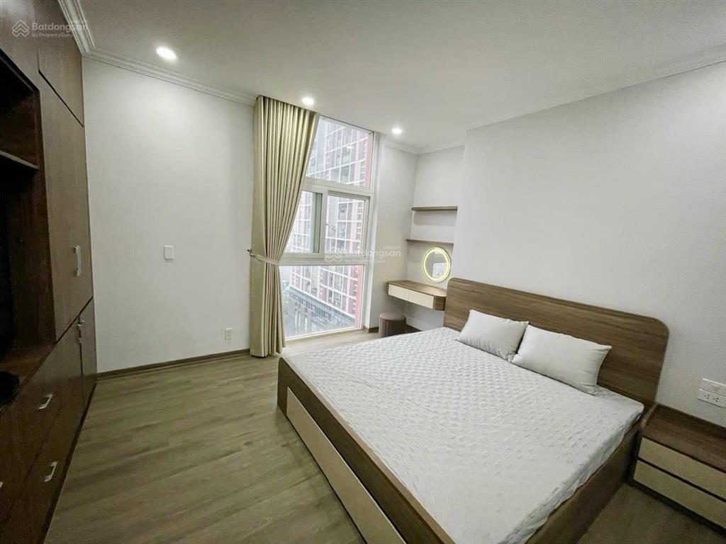 Bán chung cư usilk căn 116m2 3pn 2vs ban công đông nam, giá 6,8 tỷ, sẵn sổ đỏ