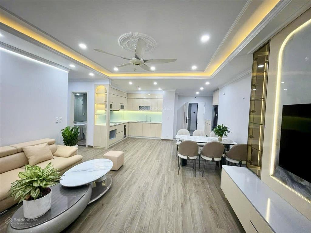 Bán chung cư usilk căn 116m2 3pn 2vs ban công đông nam, giá 6,8 tỷ, sẵn sổ đỏ