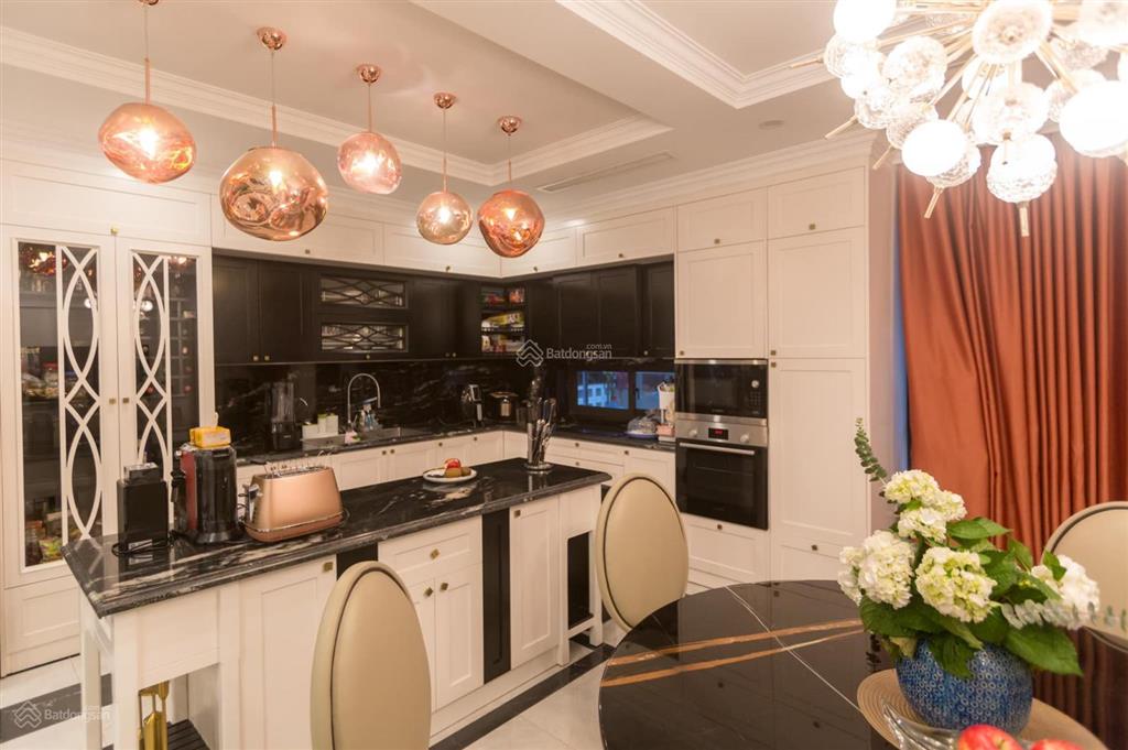 Cần cho thuê gấp biệt thự song lập starlake 220m2 đầy đủ nội thất giá 65tr/tháng. 0904 902 ***
