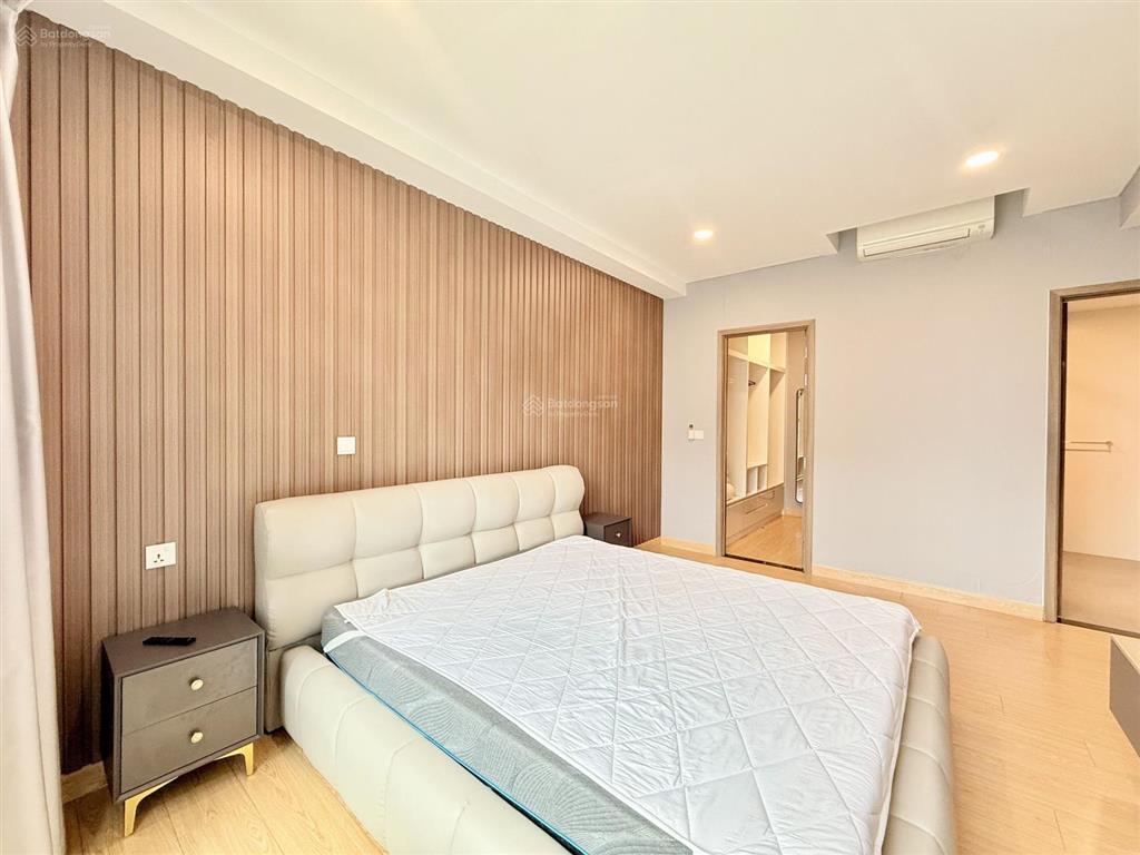Bán căn sunwah pearl 2 phòng, view l81, giá chỉ 16.5 tỷ với đầy đủ nội thất