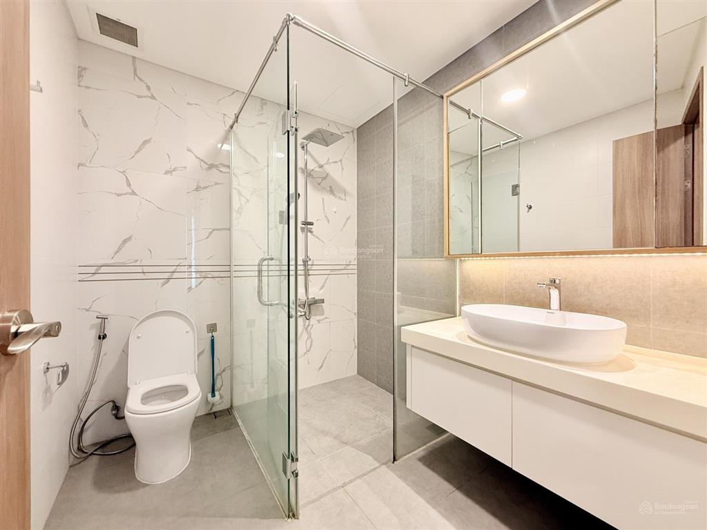 Bán căn sunwah pearl 2 phòng, view l81, giá chỉ 16.5 tỷ với đầy đủ nội thất