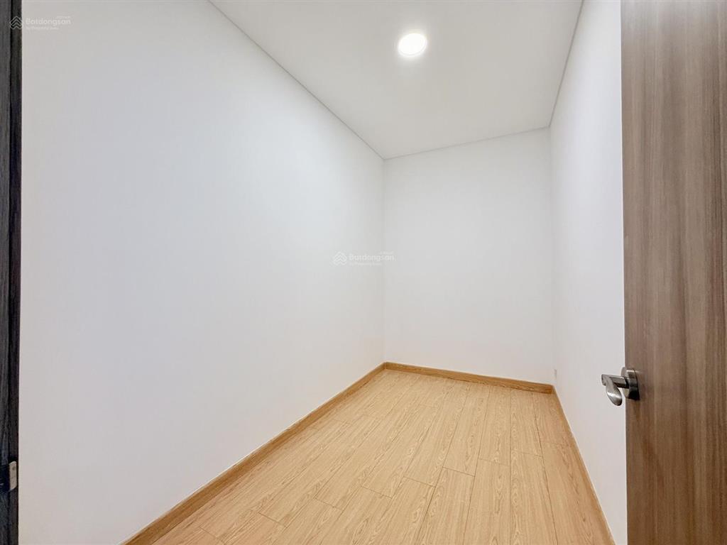 Cho thuê sunwah pearl 2pn+ nội thất cơ bản, view sông, giá tốt