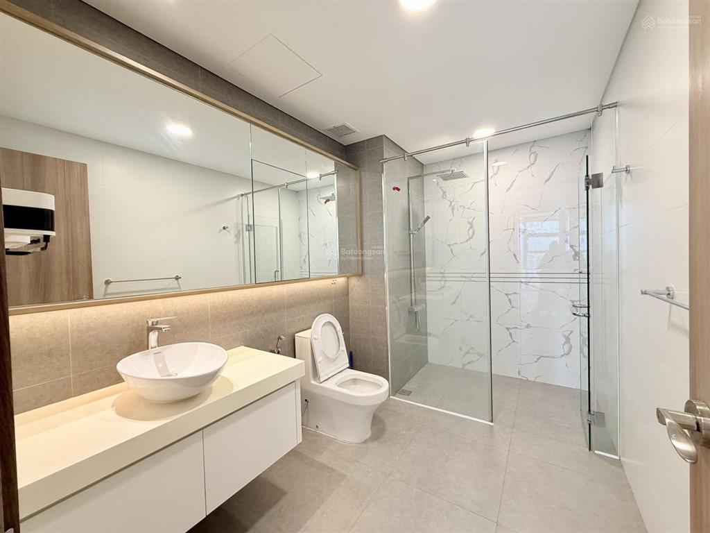Cho thuê sunwah pearl 2pn+ nội thất cơ bản, view sông, giá tốt