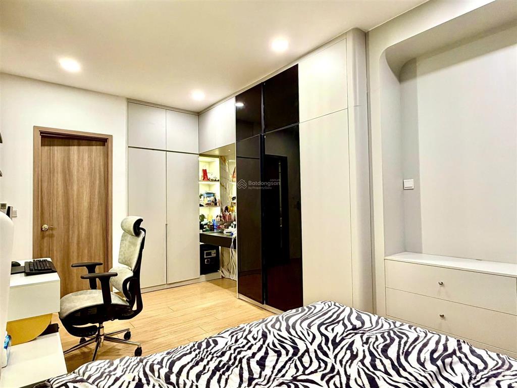 Sunwah pearl cho thuê đầy đủ nội thất 3 phòng ngủ, 2 wc, giá 45 triệu tháng