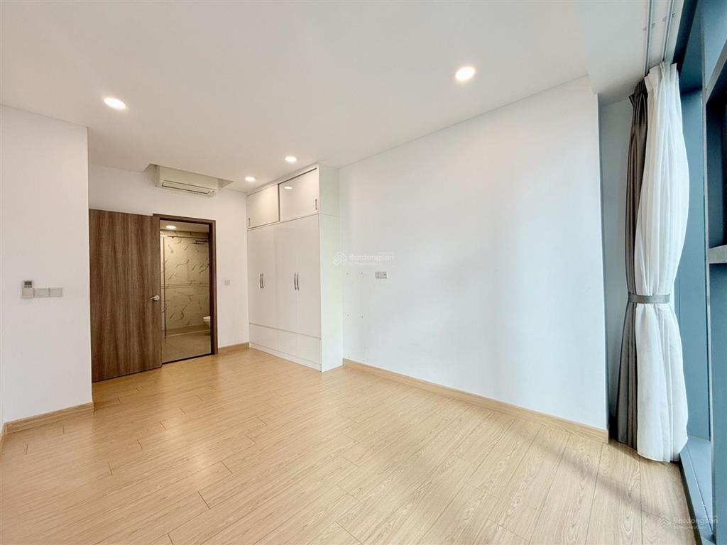 Sunwah pearl 2pn+ 2wc, nội thất cơ bản, 33tr/tháng