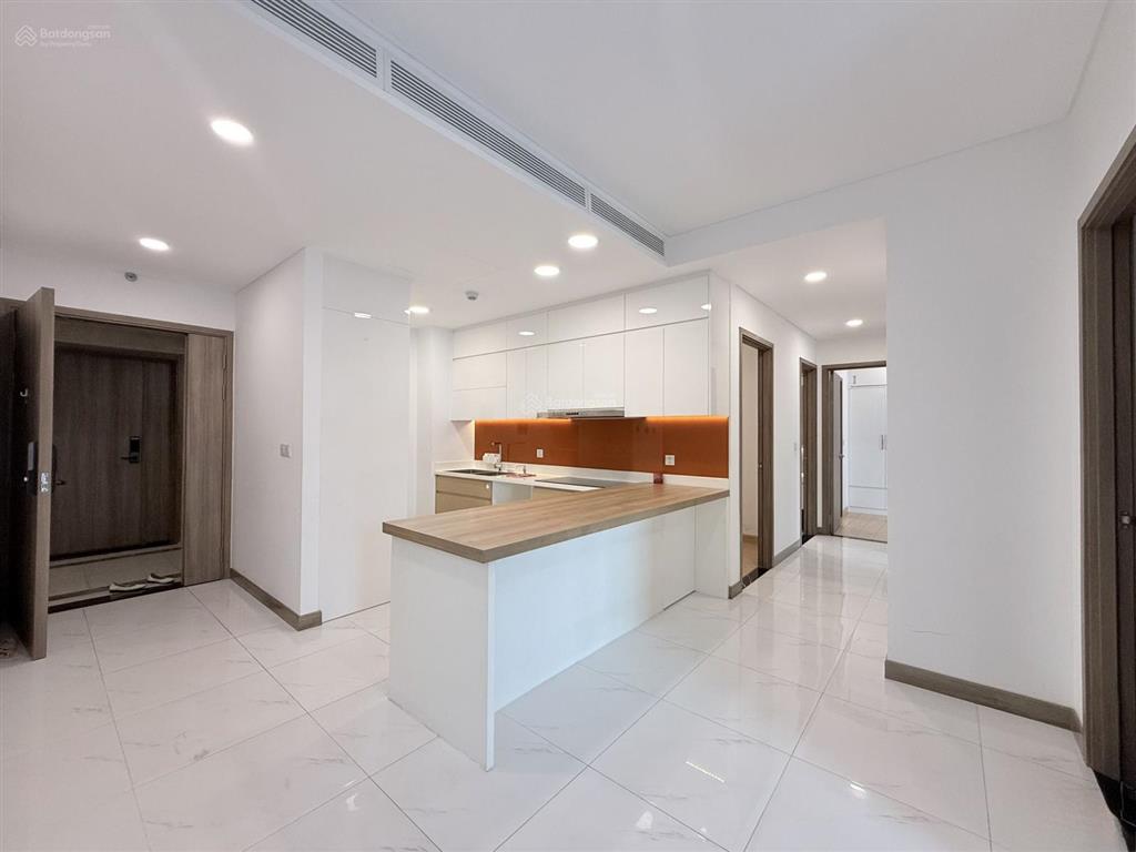 Sunwah pearl 2pn+ 2wc, nội thất cơ bản, 33tr/tháng