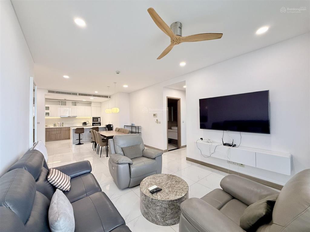 Sunwah pearl 3 phòng ngủ, view sông, đầy đủ nội thất, giá dễ thương 50tr cho khách chốt nhanh lẹ