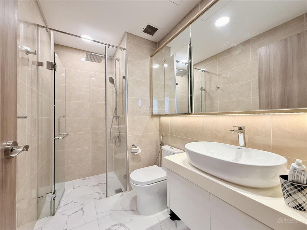 Sunwah pearl 3 phòng ngủ, view sông, đầy đủ nội thất, giá dễ thương 50tr cho khách chốt nhanh lẹ