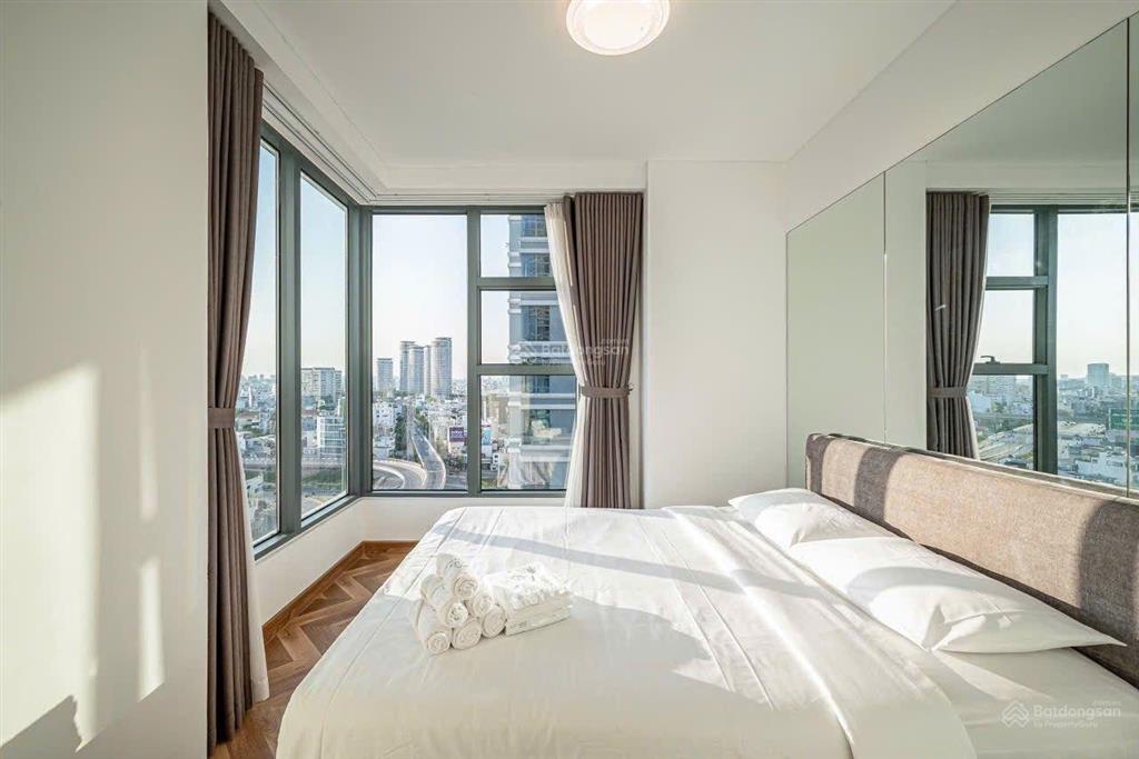 Bán sunwah pearl, silver house, trục ban công trực diện sông, giá chỉ 25 tỷ