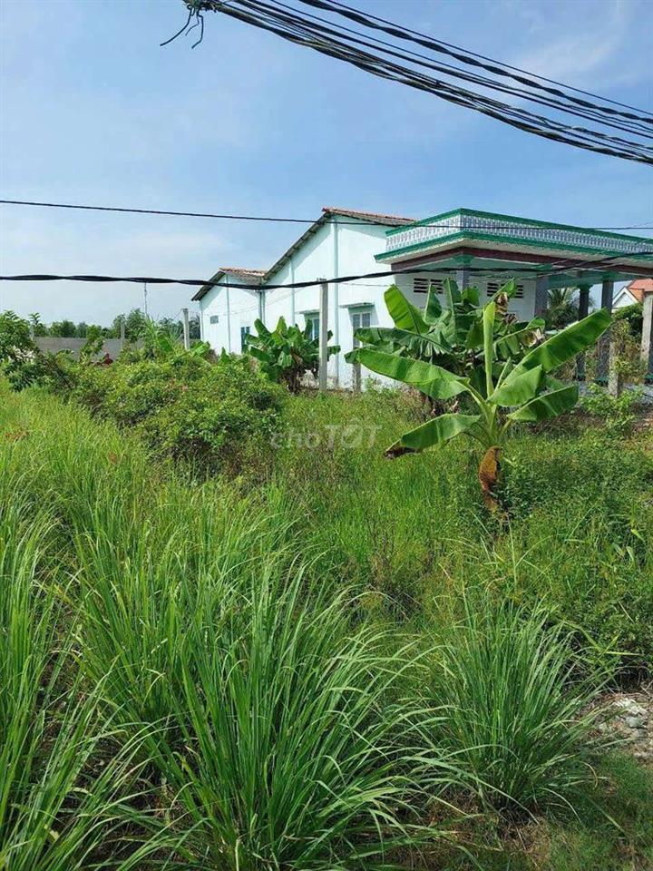 Đât vườn Thạnh Hoà, Bến Lức