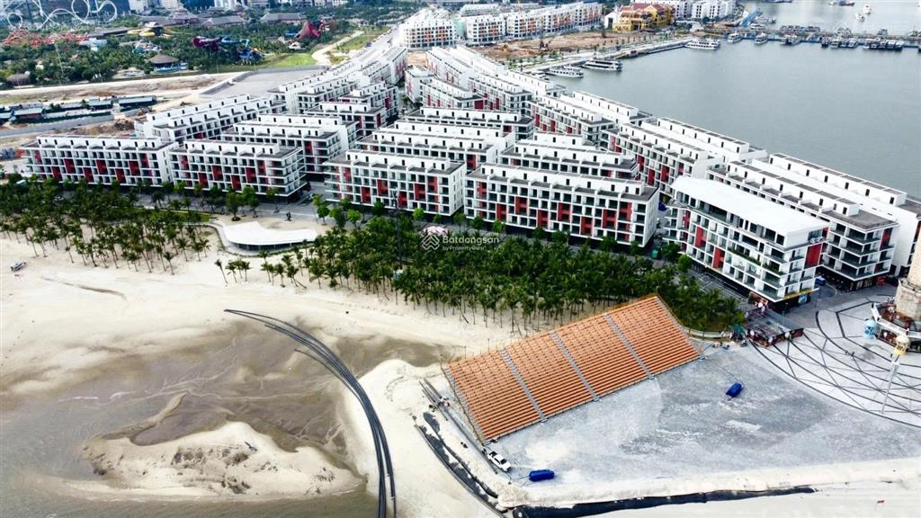 Mở bán quỹ ngoại giao shophouse mặt cảng tàu sun porto town trung tâm du lịch bãi cháy
