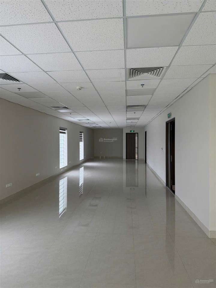Cho thuê tòa nhà văn phòng 172m2 thái phiên đối diện vincom , 10 tầng, mt 7.5m, pccc đạt chuẩn