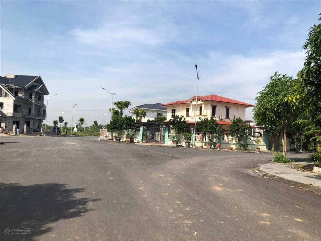 Bán 300m2 biệt thự kđt khai sơn, phường xuân lâm, cần gấp