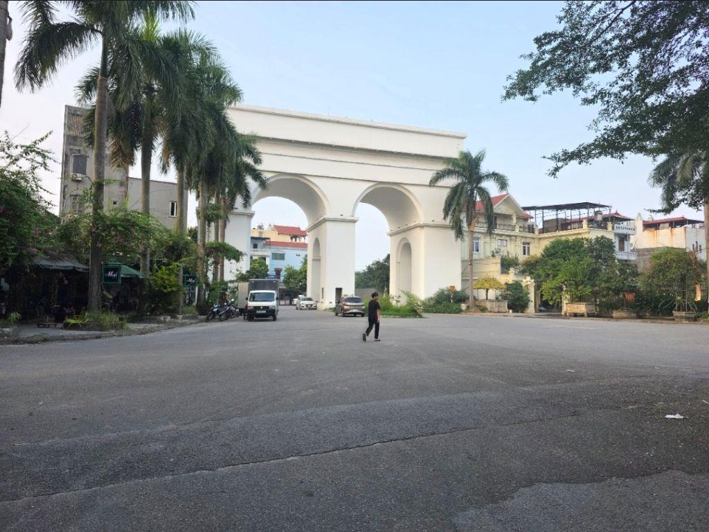 Bán 90m2 KĐT Khai Sơn, Xuân Lâm, ThuậnThành, Đường 20m, MT 5m, Nhìn VườnHoa, Giá 65 triệu
