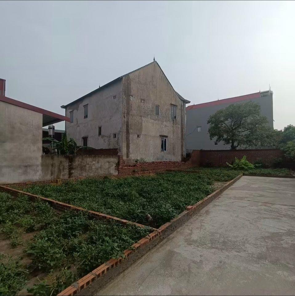 BÁN 45M2 PHƯỜNG SONGLIỄU MỚI, KHU PHỐ ĐỨCHIỆP, BẮC NINH, ĐƯỜNG5M, ÔTÔ , GIÁ 2 TỶ 250 TRIỆU