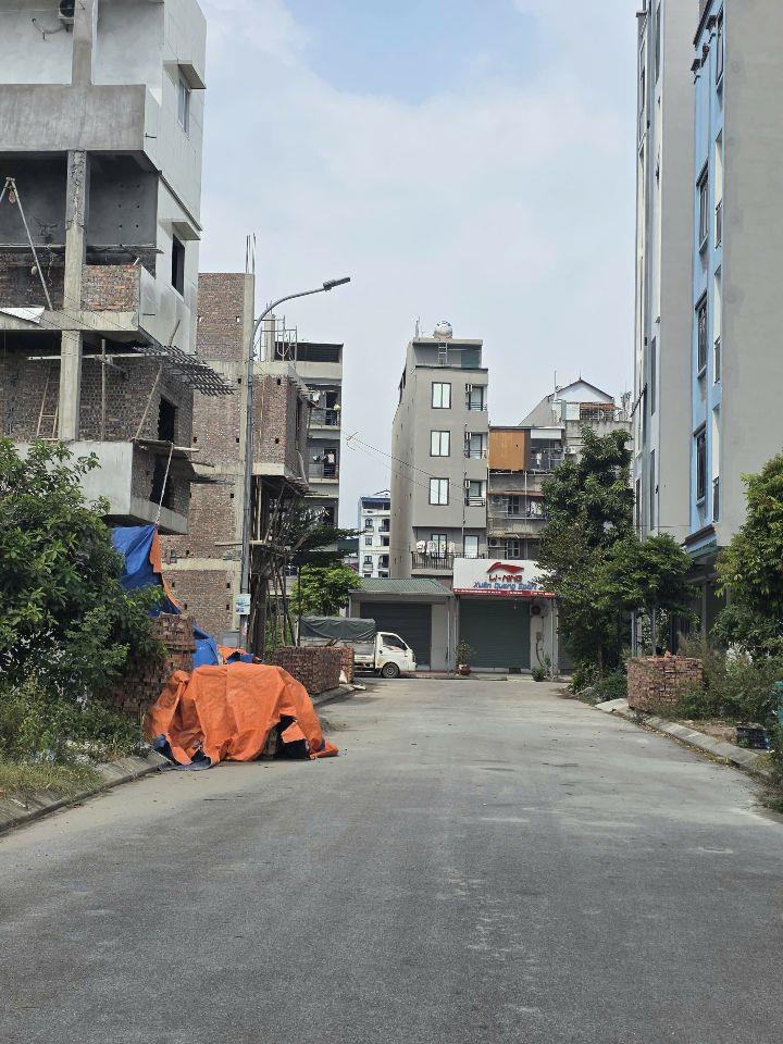 Bán 90m2 đất phân lô, ĐaTiện - KĐT KhaiSơn, ThuậnThành, chỉ 6 tỷ 150 triệu.